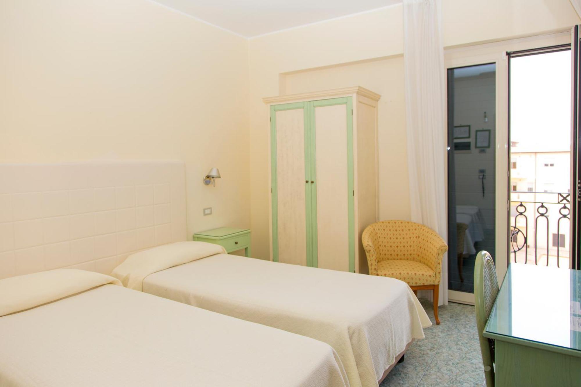 Hotel Il Mulino Capo d'Orlando Exterior photo