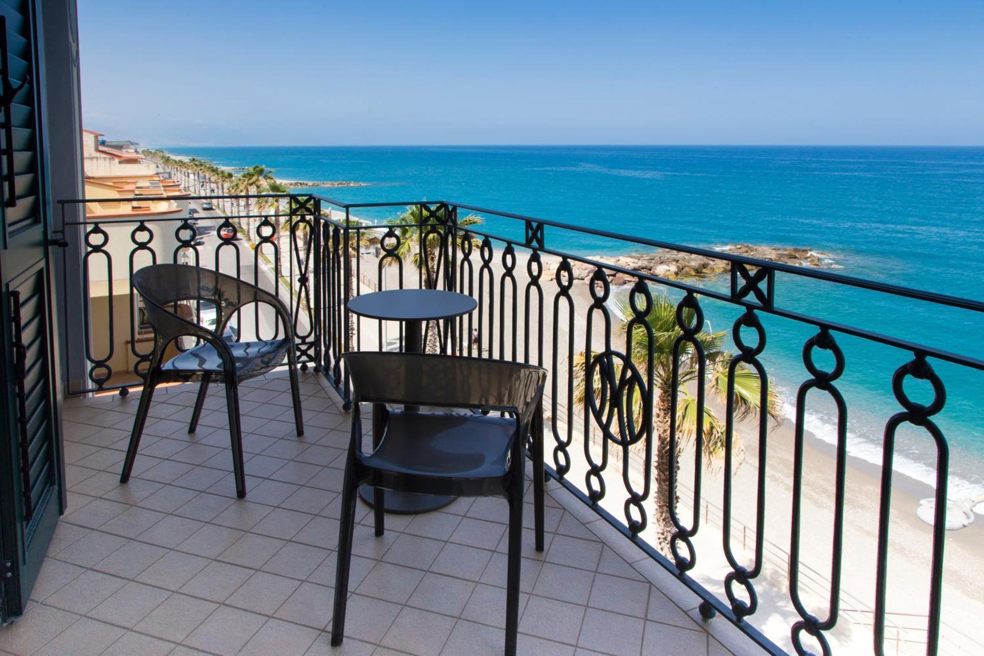 Hotel Il Mulino Capo d'Orlando Exterior photo